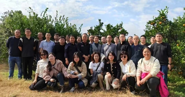 【会议活动】市供销社工会开展第四季度文体活动暨 助农采橘志愿服务活动